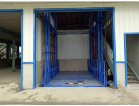 液壓貨梯，載貨電梯，舉升機(jī)